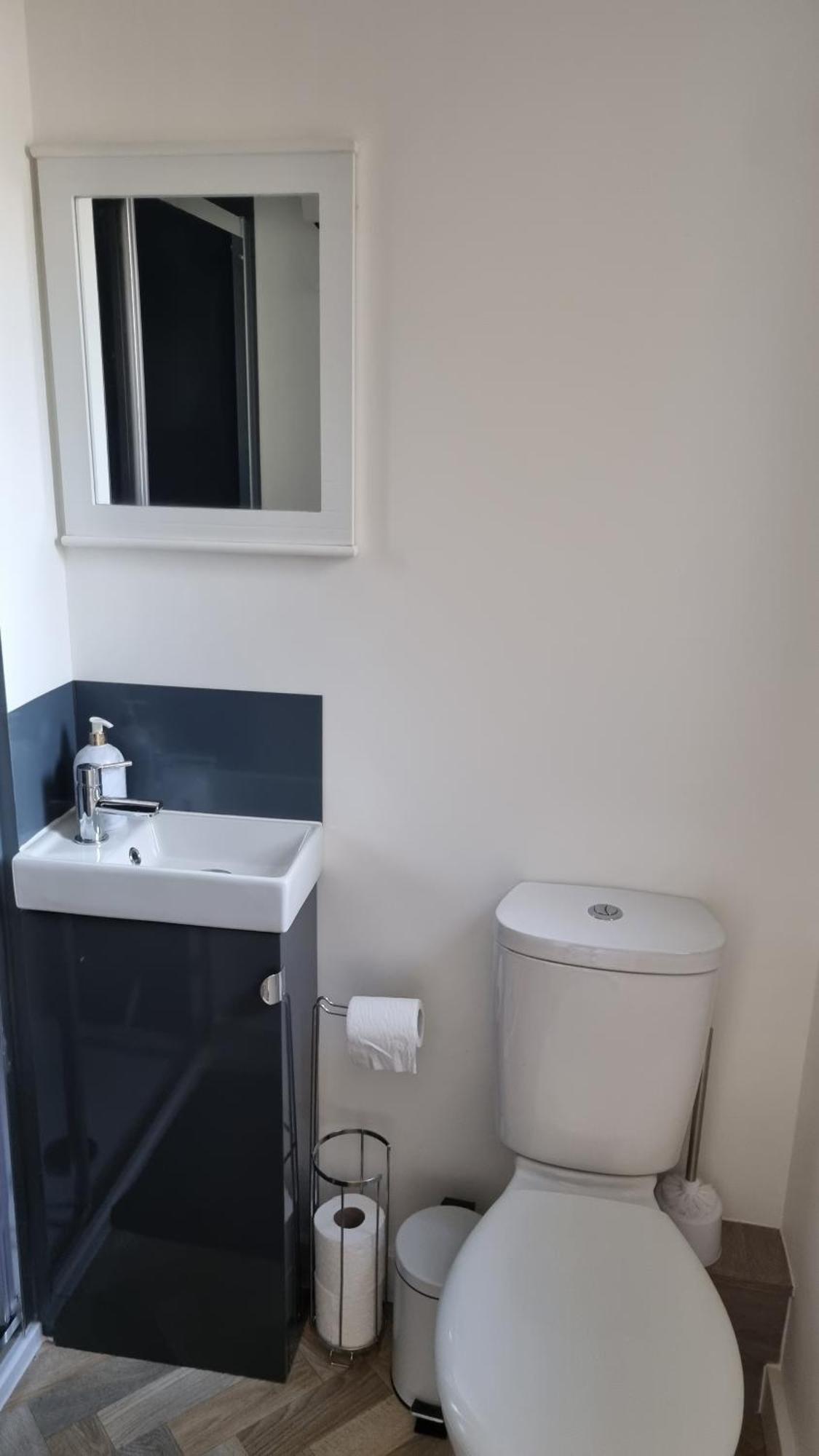 Appartement Self-Contained Annex, With Parking. à Sittingbourne Extérieur photo