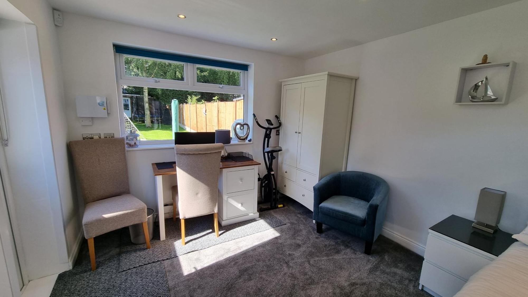 Appartement Self-Contained Annex, With Parking. à Sittingbourne Extérieur photo